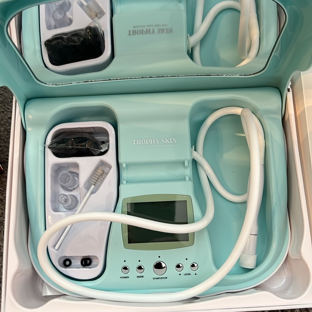 MicrodermMD - Picture 3 of 8